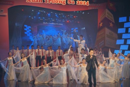 Cầu nối yêu thương - Xuân Trường Sa 2014 