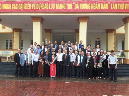 Hội NCT tỉnh Bắc Giang: Tổ chức giao lưu Trang thơ Dã Hương ngàn năm lần thứ VII – năm 2018