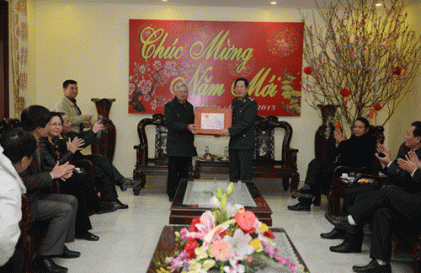 Học viện Chính trị quốc gia Hồ Chí Minh chúc Tết và tặng quà tại tỉnh Lạng Sơn 