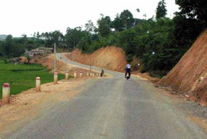 Học tập và làm theo gương Bác: Kinh nghiệm từ các địa phương 