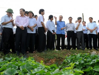 Đồng chí Nguyễn Thiện Nhân khảo sát một số mô hình hợp tác xã tại Thanh Hóa 