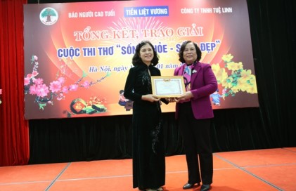 Báo Người cao tuổi: Trao giải cuộc thi thơ “Sống khỏe- Sống đẹp”