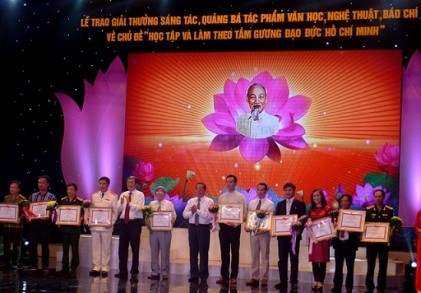 Tiếp tục đẩy mạnh sáng tác, quảng bá tác phẩm văn học nghệ thuật, báo chí về chủ đề “Học tập và làm theo tấm gương đạo đức Hồ Chí Minh” 