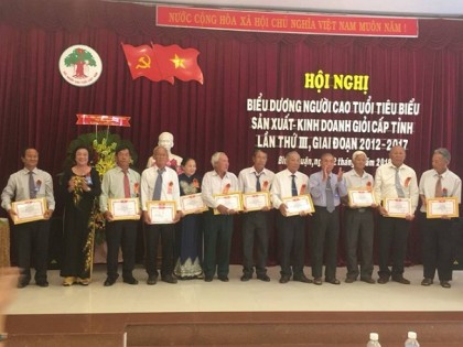 Hội NCT tỉnh Bình Thuận: Tổ chức Hội nghị biểu dương NCT tiêu biểu sản xuất, kinh doanh giỏi cấp tỉnh lần thứ III, giai đoạn 2012 - 2017