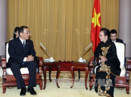Phó Chủ tịch nước tiếp Phó Bí thư Ủy ban Kiểm tra kỷ luật Trung ương Đảng Cộng sản Trung Quốc 