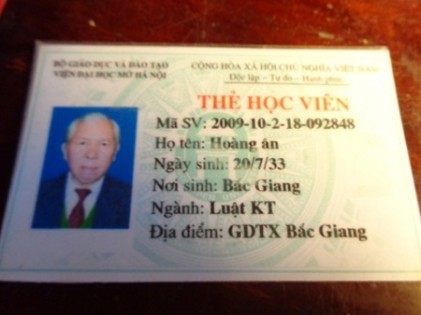 Cụ sinh viên 84 tuổi sắp tốt nghiệp Đại học