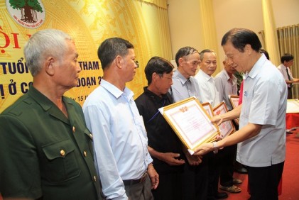 Tỉnh Yên Bái: Biểu dương NCT tiêu biểu tham gia xây dựng hệ thống chính trị ở cơ sở