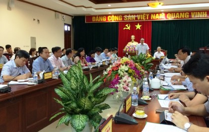 Đồng chí Nguyễn Thiện Nhân làm việc với Tỉnh ủy Hà Tĩnh về tình hình phát triển hợp tác xã 
