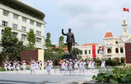 Lễ khánh thành Tượng đài Chủ tịch Hồ Chí Minh tại Thành phố Hồ Chí Minh 