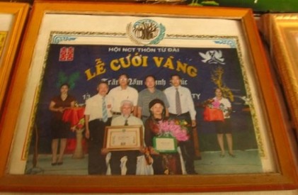 Bí quyết giữ nếp nhà của cặp đôi bách niên giai lão được ngưỡng mộ nhất ở làng trường thọ