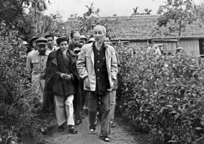 Kỷ niệm 128 năm Ngày sinh Chủ tịch Hồ Chí Minh (19/5/1890 – 19/5/2018):<P> Người cao tuổi, tổ chức Hội cần khắc ghi những lời dạy của Bác Hồ