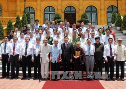 Chủ tịch nước Trương Tấn Sang gặp mặt đại diện các cơ quan báo chí 