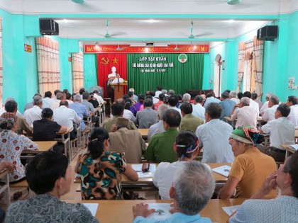 Hội NCT huyện Lục Ngạn, tỉnh Bắc Giang: Tập huấn cán bộ Hội NCT ở cơ sở