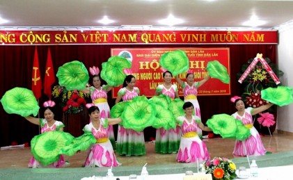 Nỗ lực xây dựng phong trào NCT ở huyện biên giới nghèo Buôn Đôn