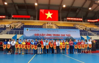 Khai mạc Giải Cầu lông trung, cao tuổi toàn quốc 2020