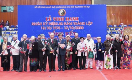 Hội sức khỏe ngoài trời người trung, cao tuổi Hà Nội: Thiết thực nâng cao đời sống sức khỏe, tinh thần người trung cao tuổi