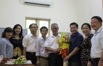 Phó Chủ tịch Trung ương Hội NCT Việt Nam Ngô Trọng Vịnh thăm và chúc mừng các cơ quan báo chí nhân Ngày Báo chí cách mạng Việt Nam
