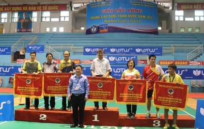 Bế mạc Giải Cầu lông trung cao tuổi toàn quốc năm 2017