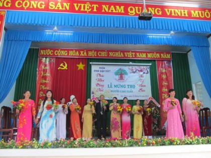 Khắp nơi mừng thọ  người cao tuổi