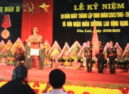 Binh đoàn 15 Kỷ niệm 30 năm Ngày thành lập và đón nhận Huân chương Lao động hạng Nhất.