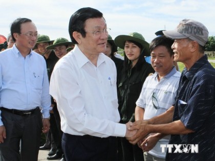 Chủ tịch nước Trương Tấn Sang thăm huyện đảo Bạch Long Vĩ.
