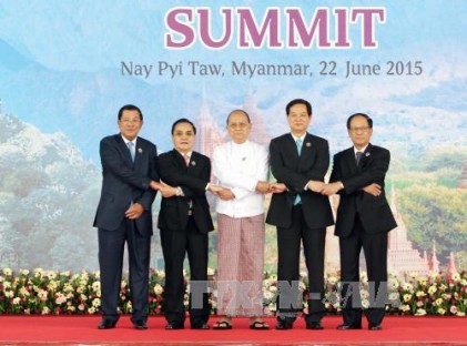 Thủ tướng dự Hội nghị cấp cao Campuchia - Lào - Việt Nam - Myanmar (CLMV 7) 