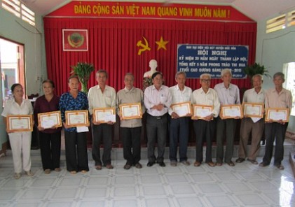 Huyện Đức Hòa, tỉnh Long An: Nhiều người cao tuổi làm kinh tế giỏi