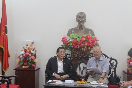 Phó Chủ tịch Thường trực Đàm Hữu Đắc tiếp Chủ tịch Hội Nghiên cứu phúc lợi Xã hội Nhật Bản