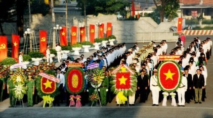Tổ chức thăm và tặng quà nhân ngày Thương binh - Liệt sỹ