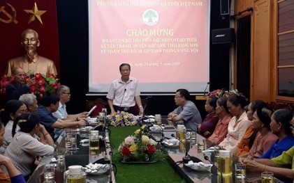 Lãnh đạo Trung ương Hội NCT Việt Nam: Tiếp đoàn NCT xã Tân Thành, huyện Bắc Sơn, tỉnh Lạng Sơn