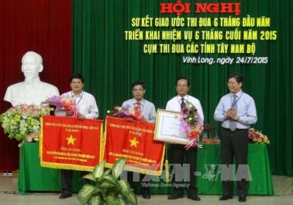 Các tỉnh Tây Nam bộ phấn đấu hoàn thành vượt mức chỉ tiêu phát triển kinh tế - xã hội năm 2015