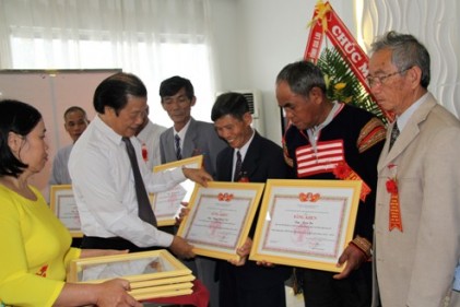 Hội NCT tỉnh Gia Lai: Tổ chức Hội nghị biểu dương NCT làm kinh tế giỏi giai đoạn 2012 - 2017 