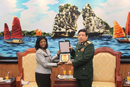 Đại tướng Phùng Quang Thanh tiếp Phó Tổng Thư ký Liên hợp quốc 