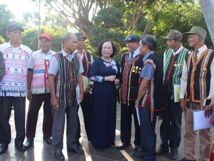 Phát huy kinh nghiệm, trí tuệ của người cao tuổi tham gia xây dựng hệ thống chính trị cơ sở vững mạnh