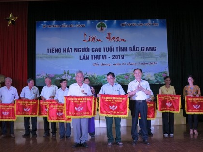 Tỉnh Bắc Giang: Liên hoan tiếng hát người cao tuổi lần thứ VI năm 2019