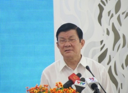 Chủ tịch nước Trương Tấn Sang tiếp xúc cử tri quận 3, TP.Hồ Chí Minh 