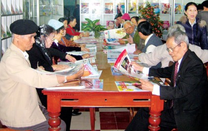 Tỉnh Quảng Ngãi: <P> Người cao tuổi chung sức xây dựng nông thôn mới 