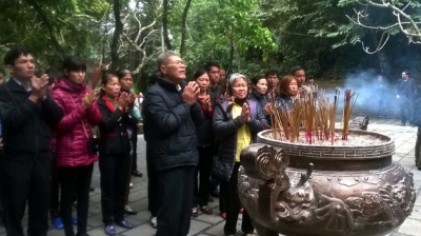 Hơn một triệu lượt du khách về dâng hương các Vua Hùng 
