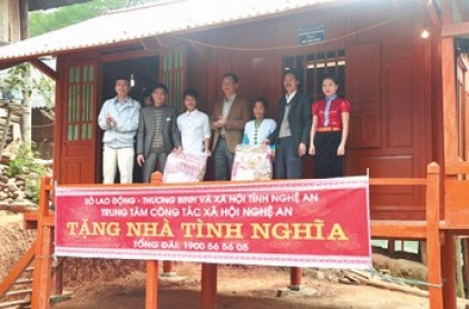 Sâu nặng nghĩa tình