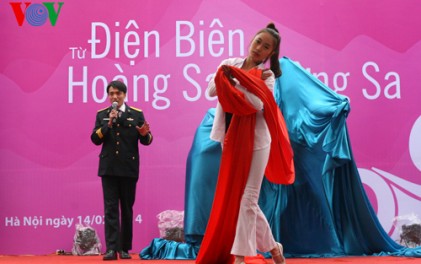 Ngày Thơ Việt Nam 2015 vẫn hướng về biển đảo