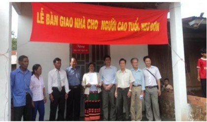 Hội NCT tỉnh Bình Phước: Xóa 72 nhà tạm cho người cao tuổi.