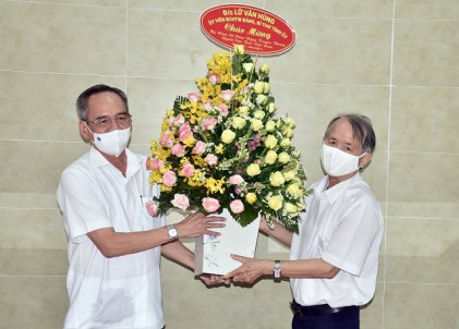 Bí thư Tỉnh ủy Bạc Liêu thăm và chúc mừng Hội Người cao tuổi tỉnh