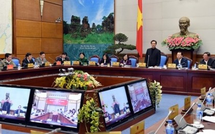 Giảm nghèo bền vững: Cho cá, tặng cả cần câu