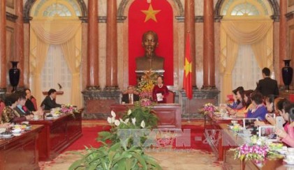 Phó Chủ tịch nước Nguyễn Thị Doan gặp mặt các nữ doanh nhân 