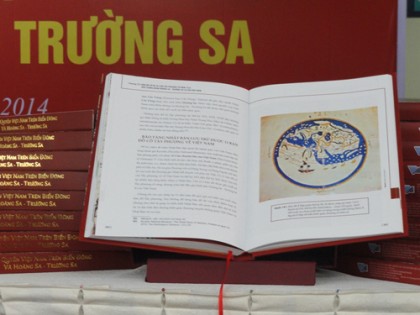 Ra mắt cuốn sách “Chủ quyền Việt Nam trên Biển Đông và Hoàng Sa - Trường Sa