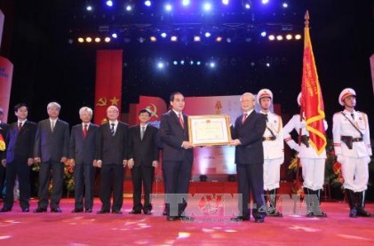 Tạp chí Cộng sản đón nhận Huân chương Hồ Chí Minh lần thứ hai 
