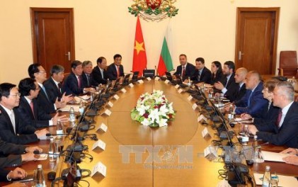 Thủ tướng Nguyễn Tấn Dũng hội đàm với Thủ tướng Bulgaria 