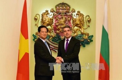 Thủ tướng Nguyễn Tấn Dũng hội kiến Tổng thống Cộng hòa Bulgaria 