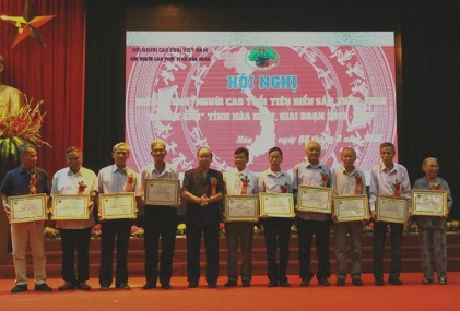 Hội NCT tỉnh Hòa Bình: Tổ chức Hội nghị biểu dương NCT tiêu biểu sản xuất, kinh doanh giỏi giai đoạn 2012  - 2017