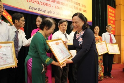 Hội NCT tỉnh Tuyên Quang: Đội ngũ cán bộ Hội luôn đầu tàu, gương mẫu hoàn thành tốt nhiệm vụ